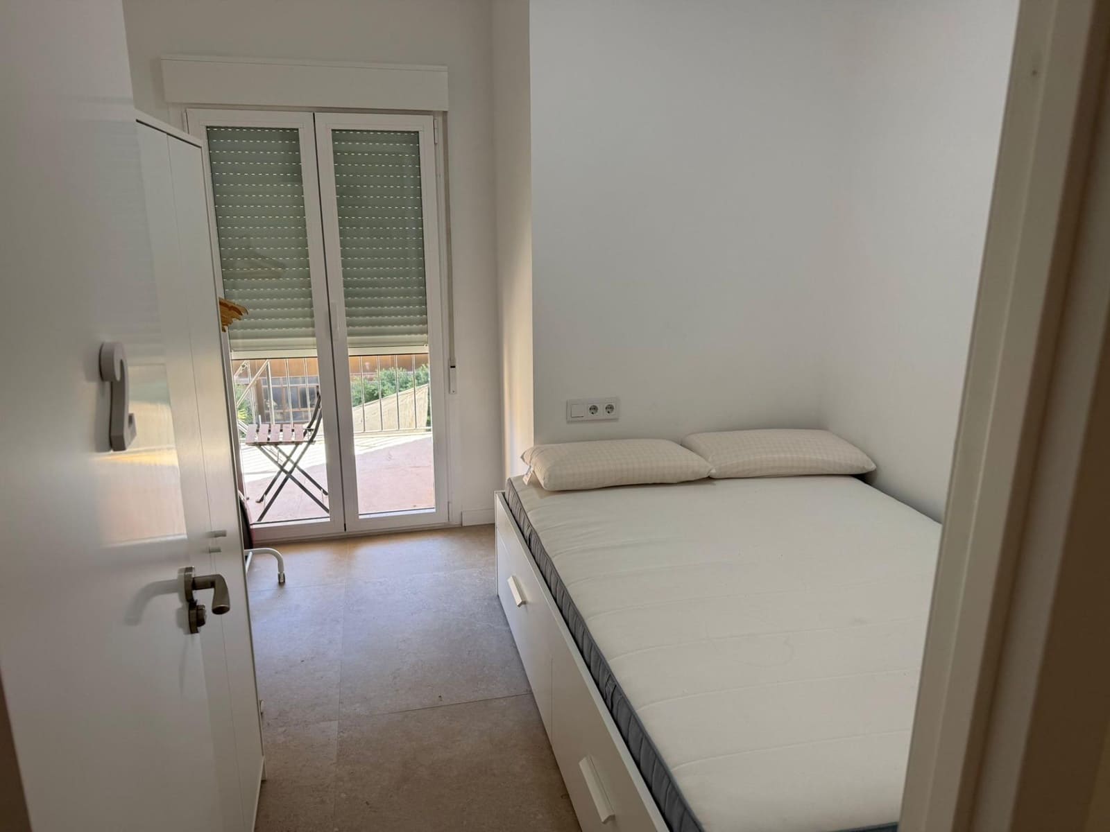 3 bedroom Flat for rent in Valencia city - € 1,900 (Ref: 10062381)