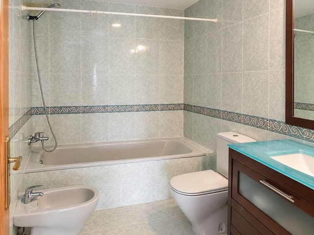 3 Zimmer Wohnung zu vermieten in Morvedre, València Stadt - 1.400 € (Ref: 10068002)
