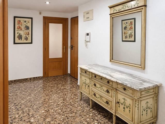 3 Zimmer Wohnung zu vermieten in Morvedre, València Stadt - 1.400 € (Ref: 10068002)