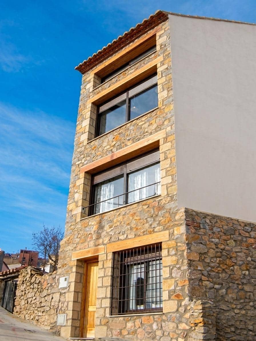 4 soveværelse Finca/Landehus til salg i Benafigos - € 130.000 (Ref: 10098477)