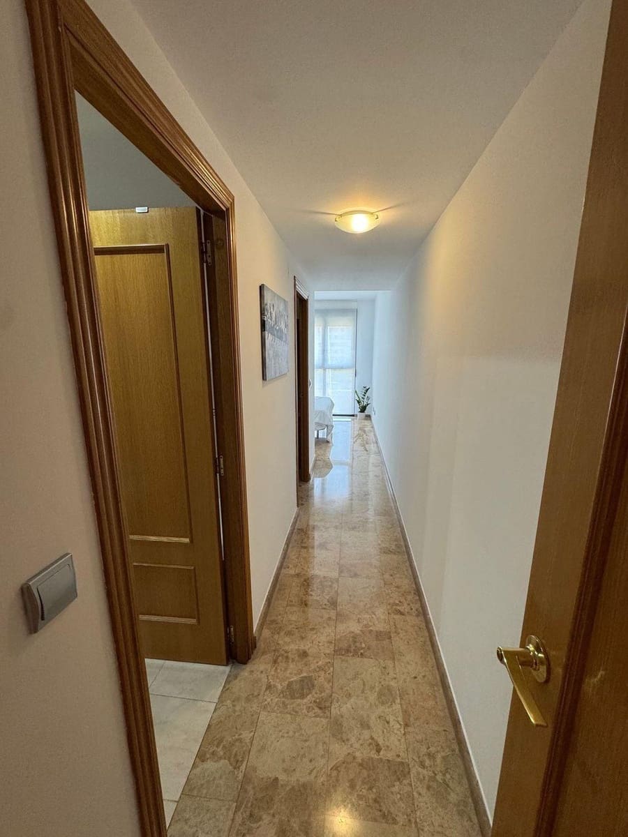 3 quarto Apartamento para arrendar em Valencia cidade com piscina garagem - 2 495 € (Ref: 10102691)