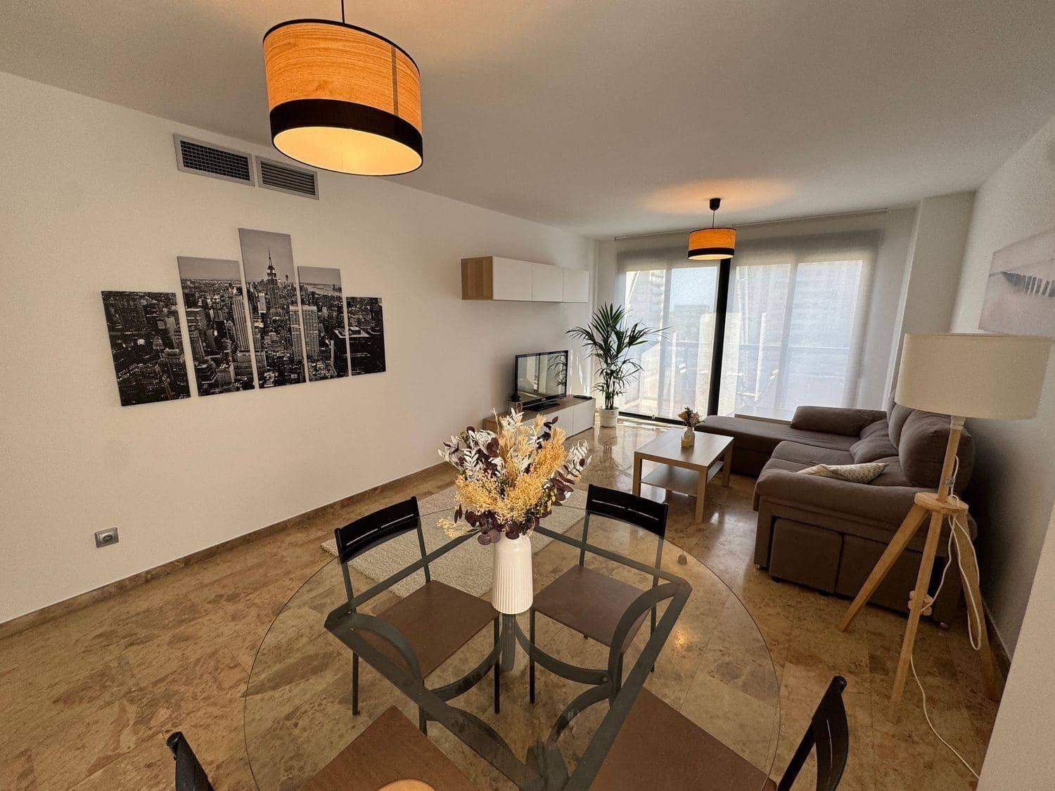 3 quarto Apartamento para arrendar em Valencia cidade com piscina garagem - 2 495 € (Ref: 10102691)