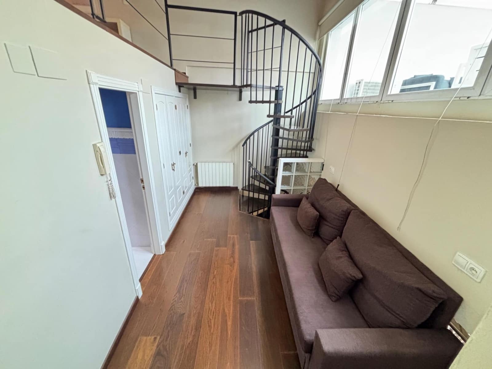 3 quarto Apartamento para arrendar em Valencia cidade - 3 200 € (Ref: 10115942)