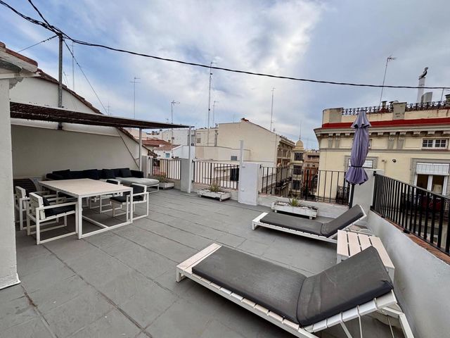 3 quarto Apartamento para arrendar em Sant Francesc, Valência cidade - 3 200 € (Ref: 10115942)