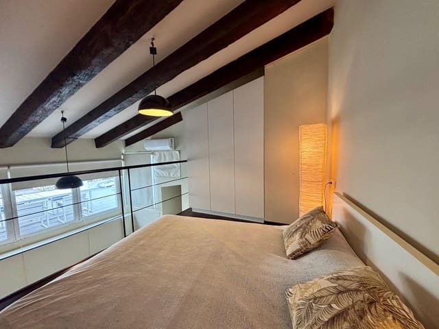 3 quarto Apartamento para arrendar em Sant Francesc, Valência cidade - 3 200 € (Ref: 10115942)