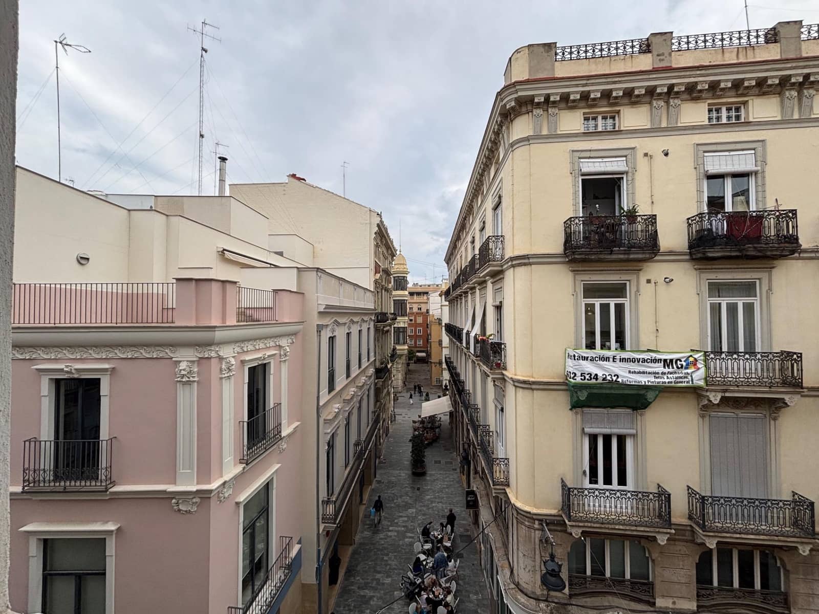 3 bedroom Apartment for rent in Valencia city - € 3,200 (Ref: 10115942)