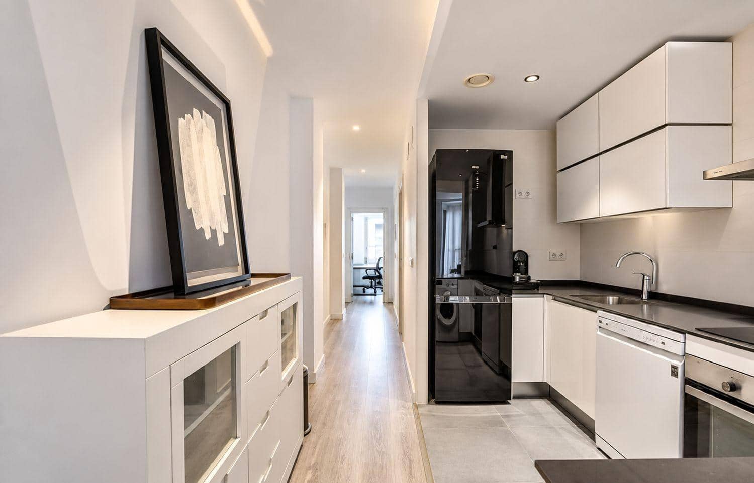 2 sovrum Lägenhet att hyra i Valencia stad med pool garage - 2 000 € (Ref: 10132069)