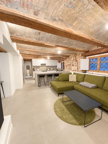 Piso de 3 habitaciones en Ciutat Vella, València ciudad en alquiler - 2.500 € (Ref: 10132070)