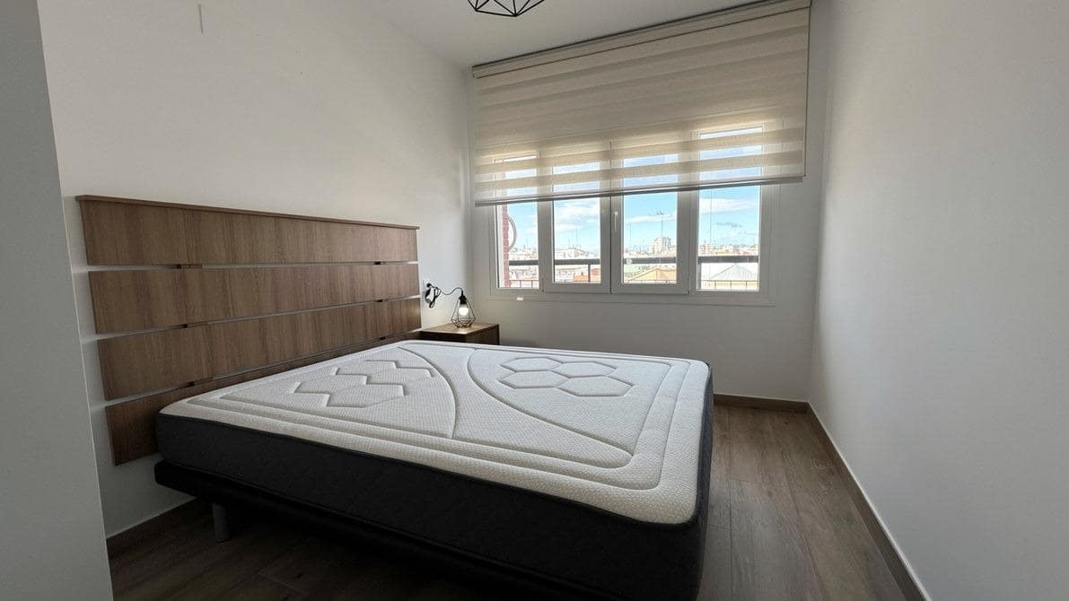 3 makuuhuone Asunto vuokrattavana paikassa Valencia kaupunki - 1 700 € (Ref: 10147199)