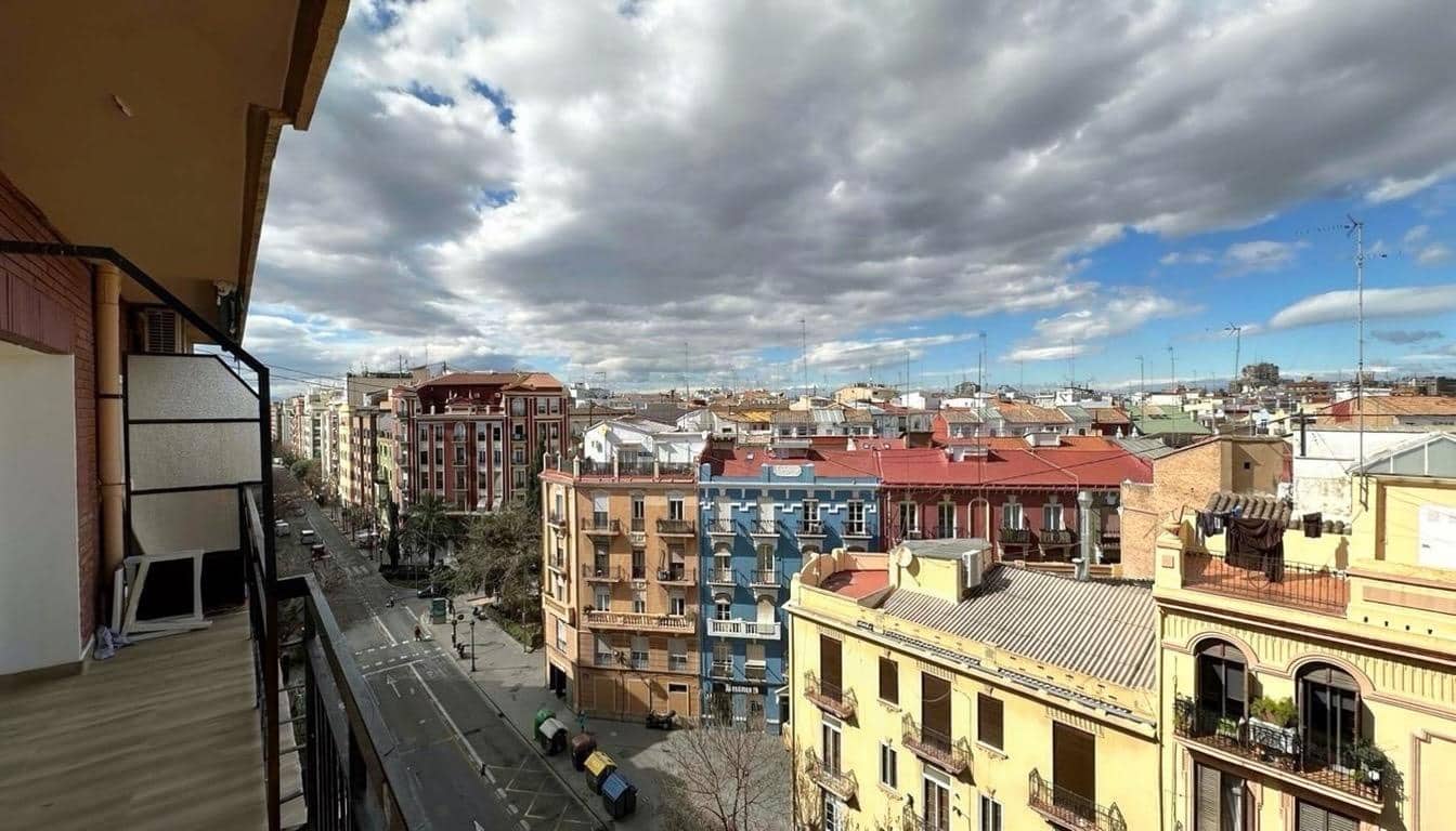 3 makuuhuone Asunto vuokrattavana paikassa Valencia kaupunki - 1 700 € (Ref: 10147199)
