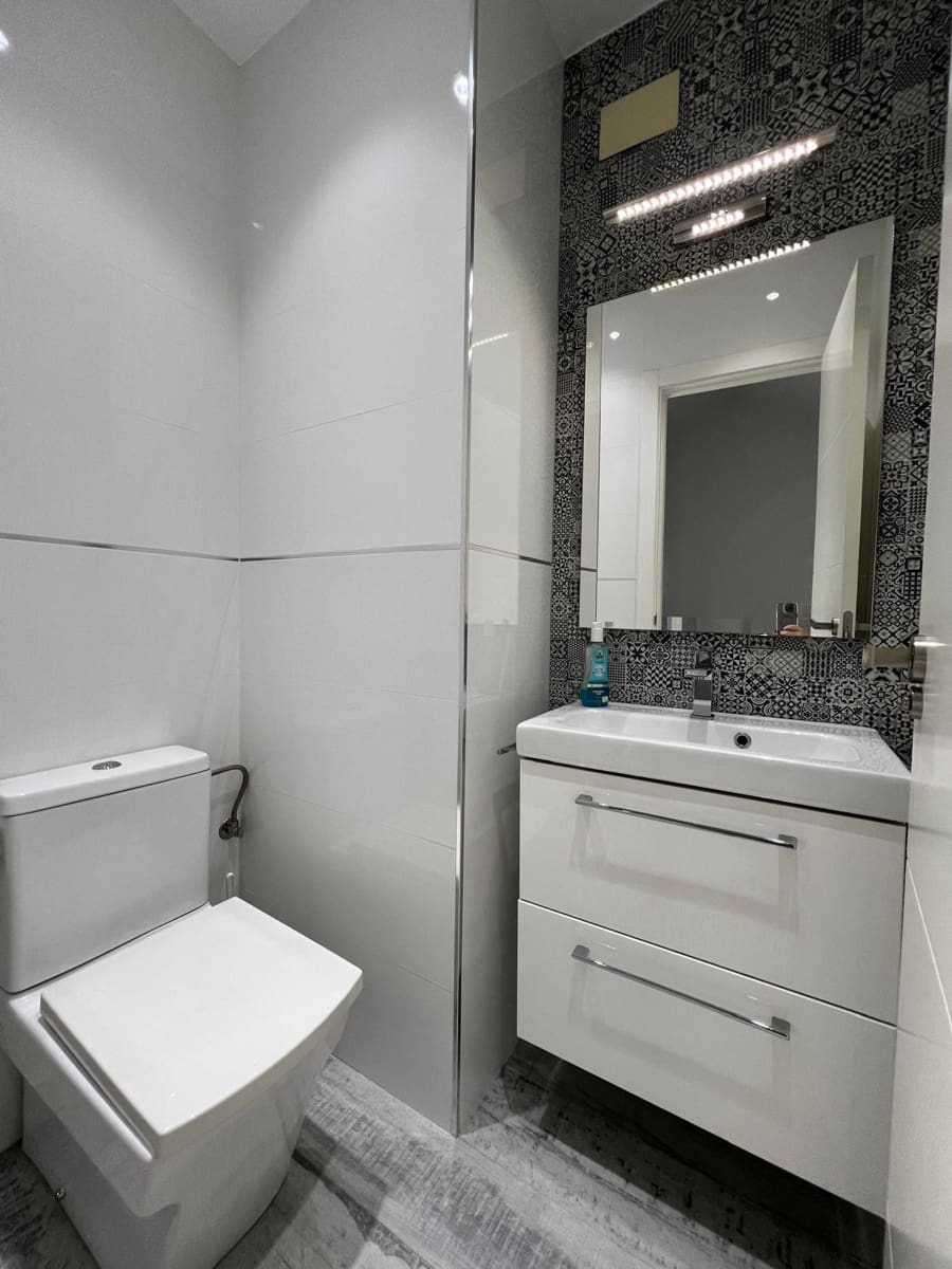 3 Zimmer Apartment zu vermieten in Valencia Stadt mit Garage - 2.200 € (Ref: 10155334)