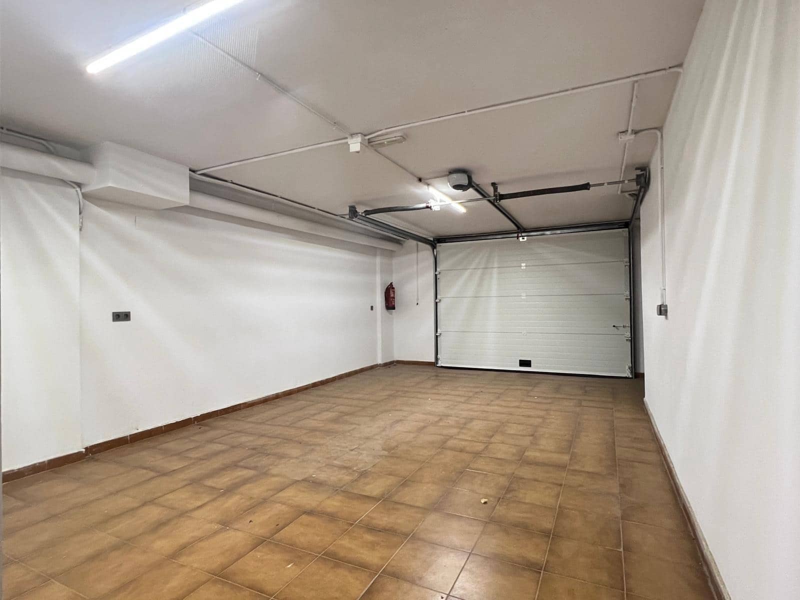 3 Zimmer Apartment zu vermieten in Valencia Stadt mit Garage - 2.200 € (Ref: 10155334)