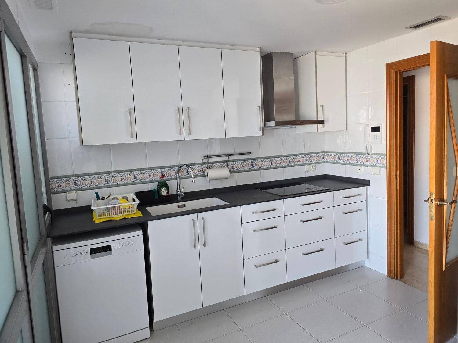 3 soveværelse Lejlighed til leje i Valencia by med swimmingpool garage - € 2.400 (Ref: 10162294)