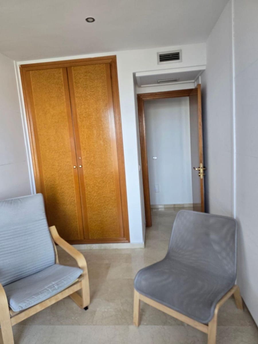 3 soveværelse Lejlighed til leje i Valencia by med swimmingpool garage - € 2.400 (Ref: 10162294)