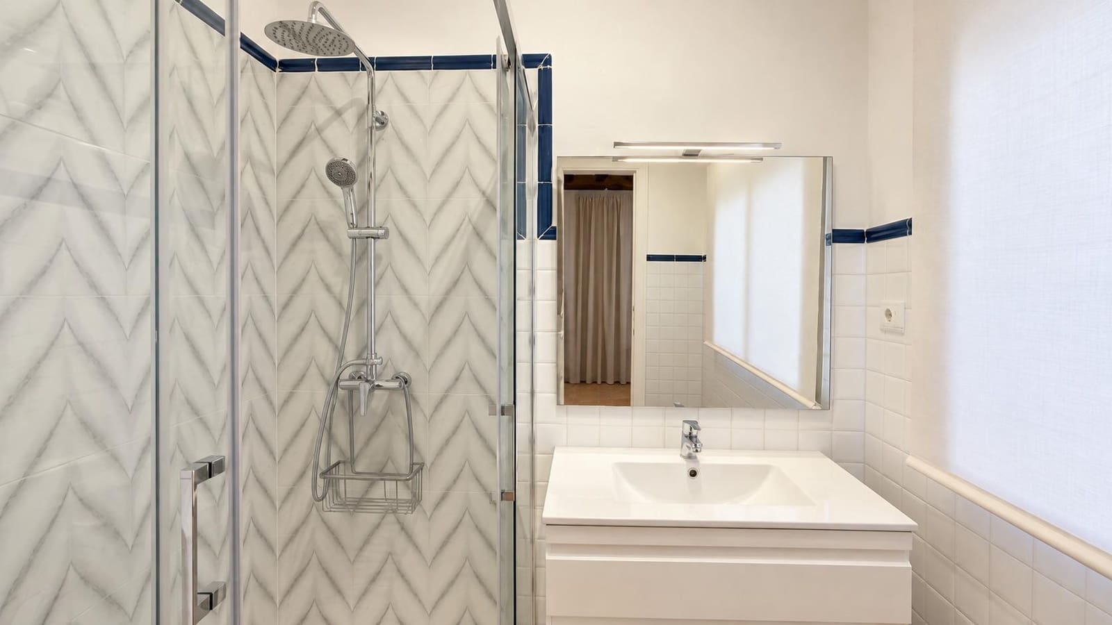 2 bedroom Flat for rent in Valencia city - € 1,900 (Ref: 10166748)