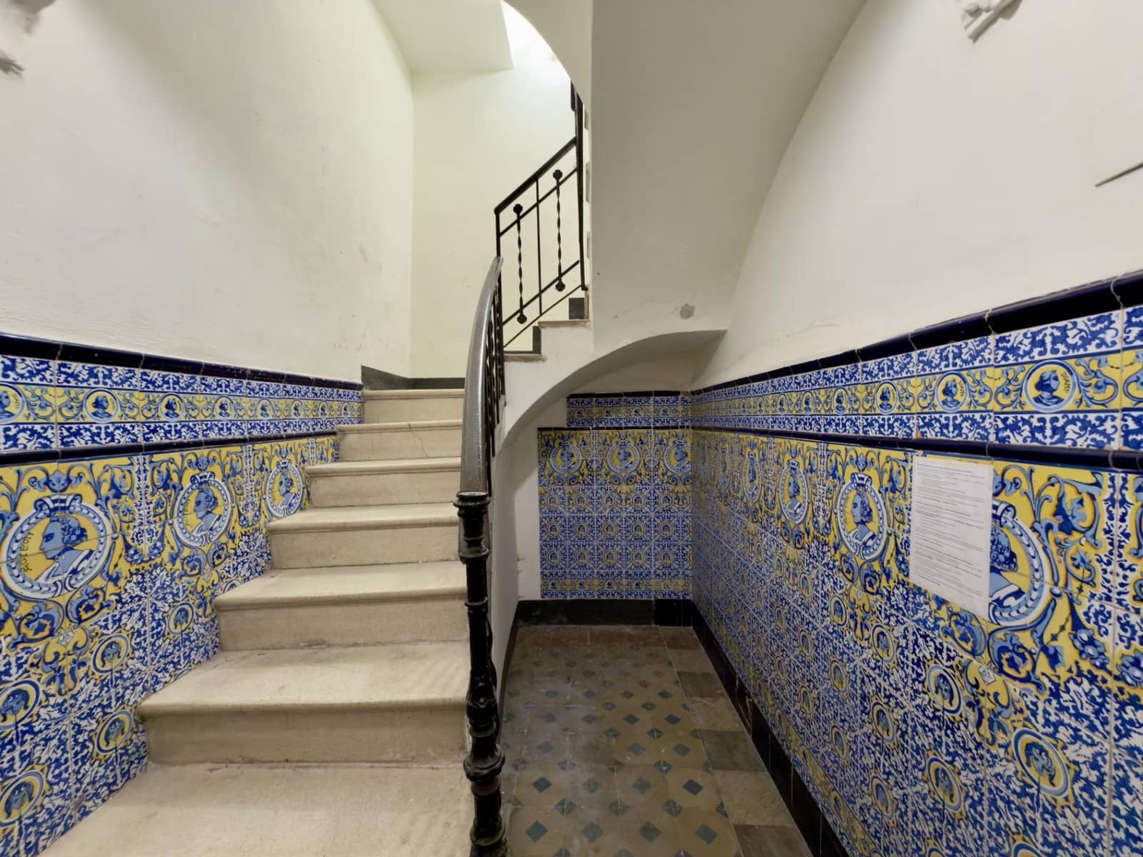 2 bedroom Flat for rent in Valencia city - € 1,900 (Ref: 10166748)