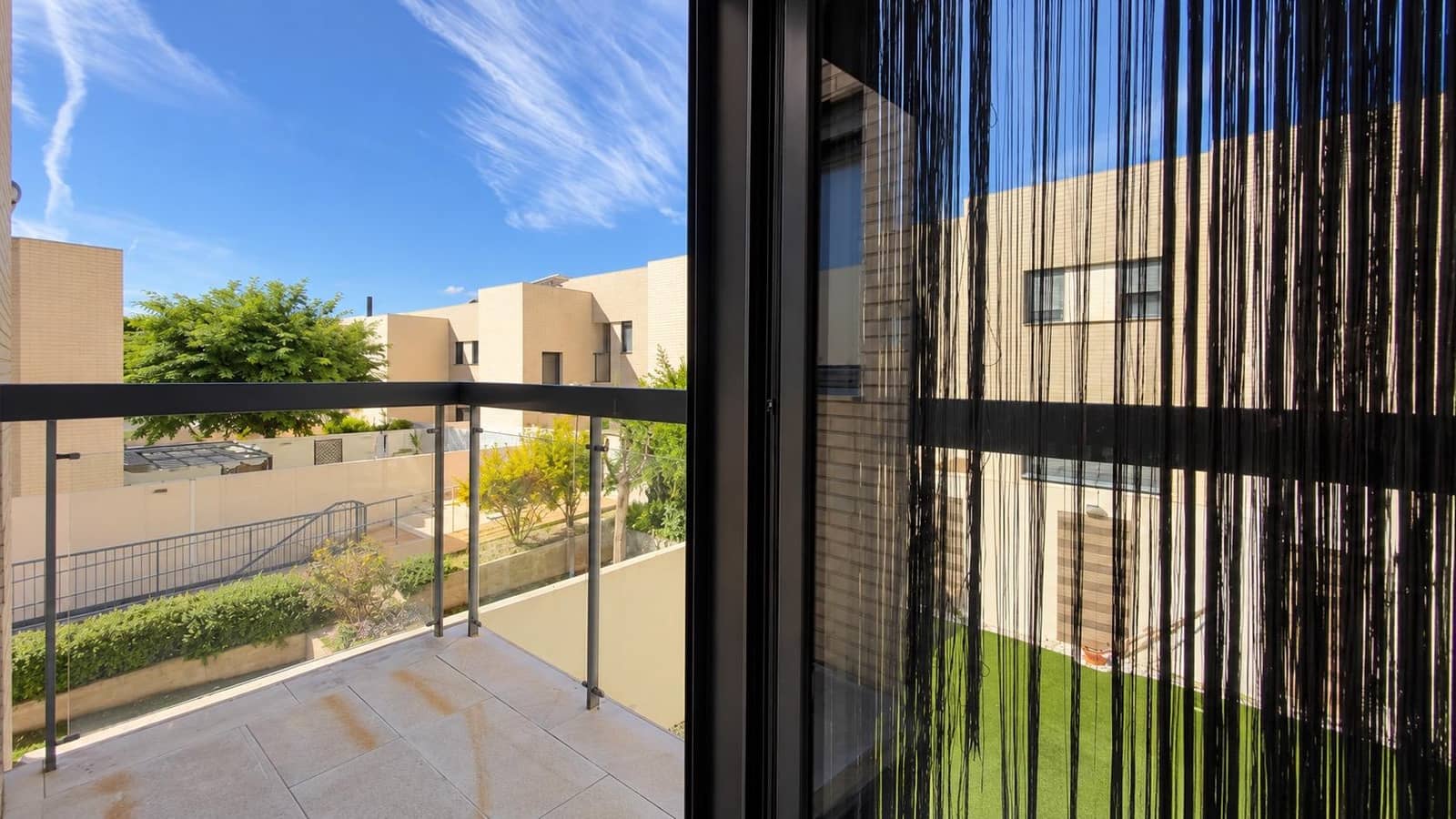 3 soveværelse Semi-Rækkehus til salg i Paterna med swimmingpool garage - € 500.000 (Ref: 10166749)