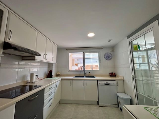 Apartamento de 4 habitaciones en Bétera en alquiler con piscina garaje - 2.500 € (Ref: 9099132)