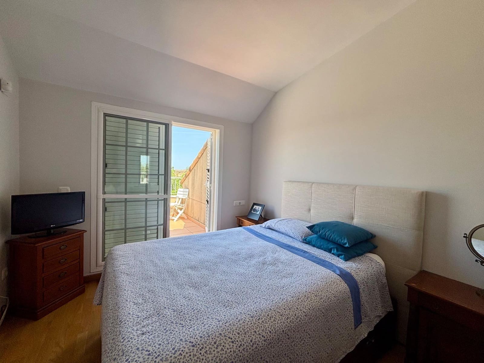 4 bedroom Apartment for rent in Betera with pool garage - € 2,500 (Ref: 9099132)