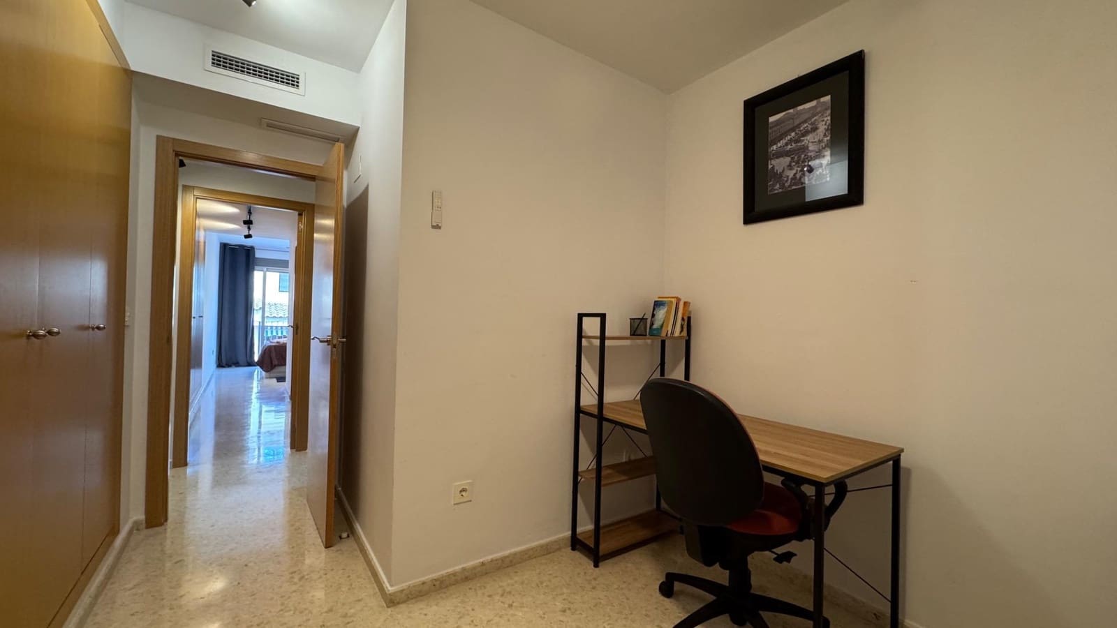 2 sovrum Lägenhet till salu i Gilet - 190 000 € (Ref: 9102924)