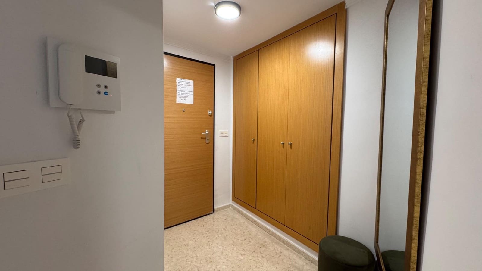 2 sovrum Lägenhet till salu i Gilet - 190 000 € (Ref: 9102924)