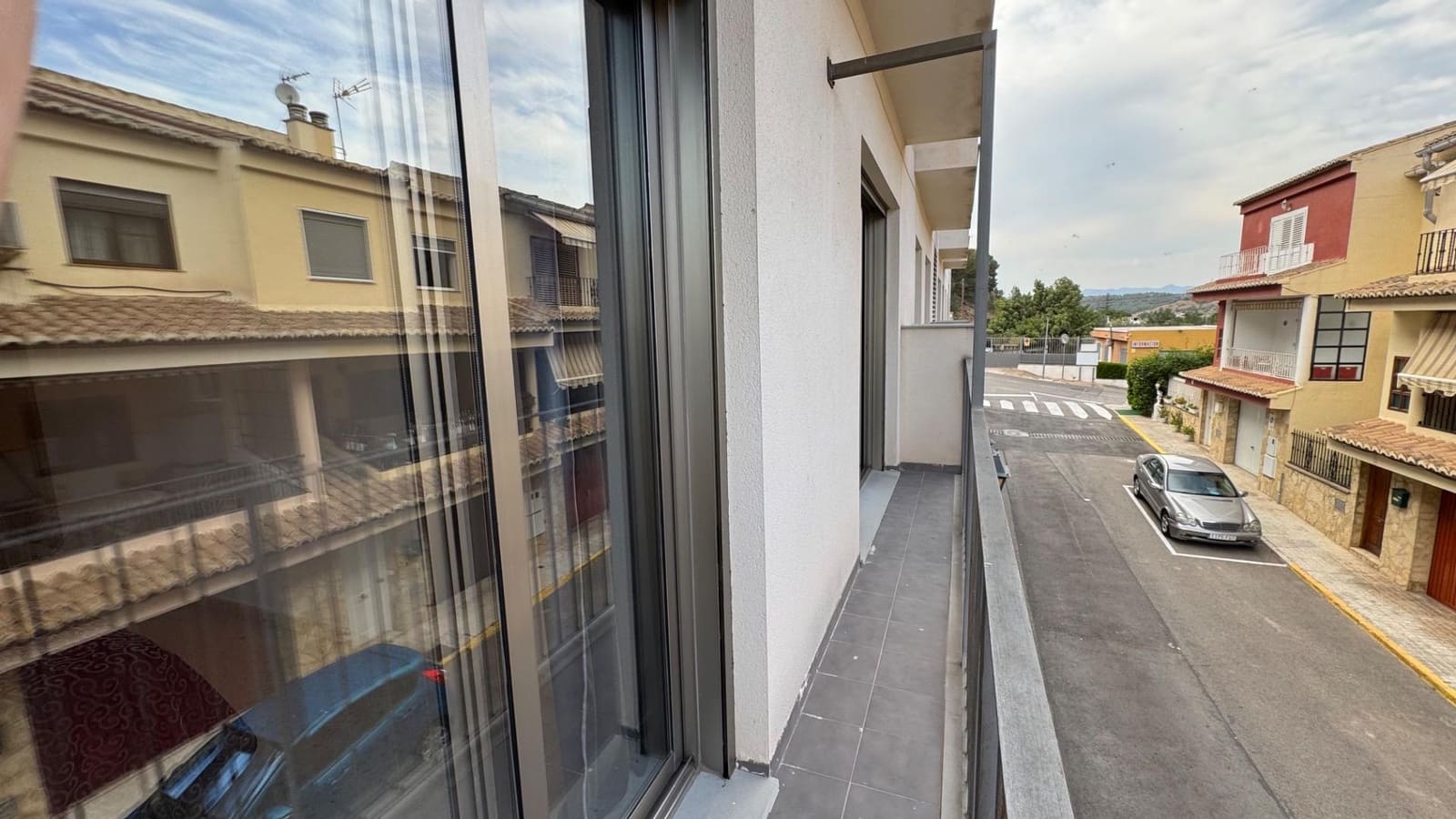 2 sovrum Lägenhet till salu i Gilet - 190 000 € (Ref: 9102924)