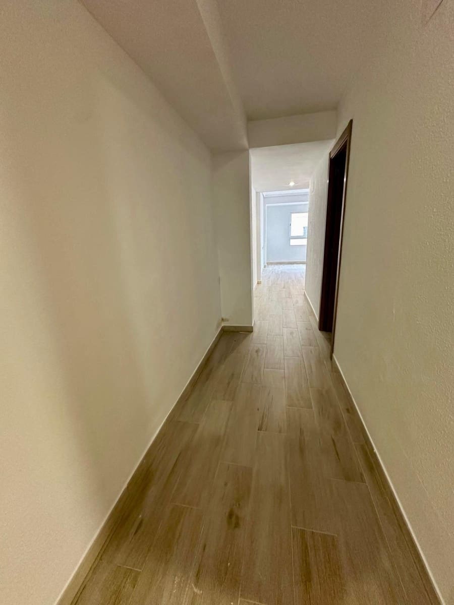 4 camera da letto Appartamento da affittare in Valencia citta - 1.245 € (Rif: 9104686)