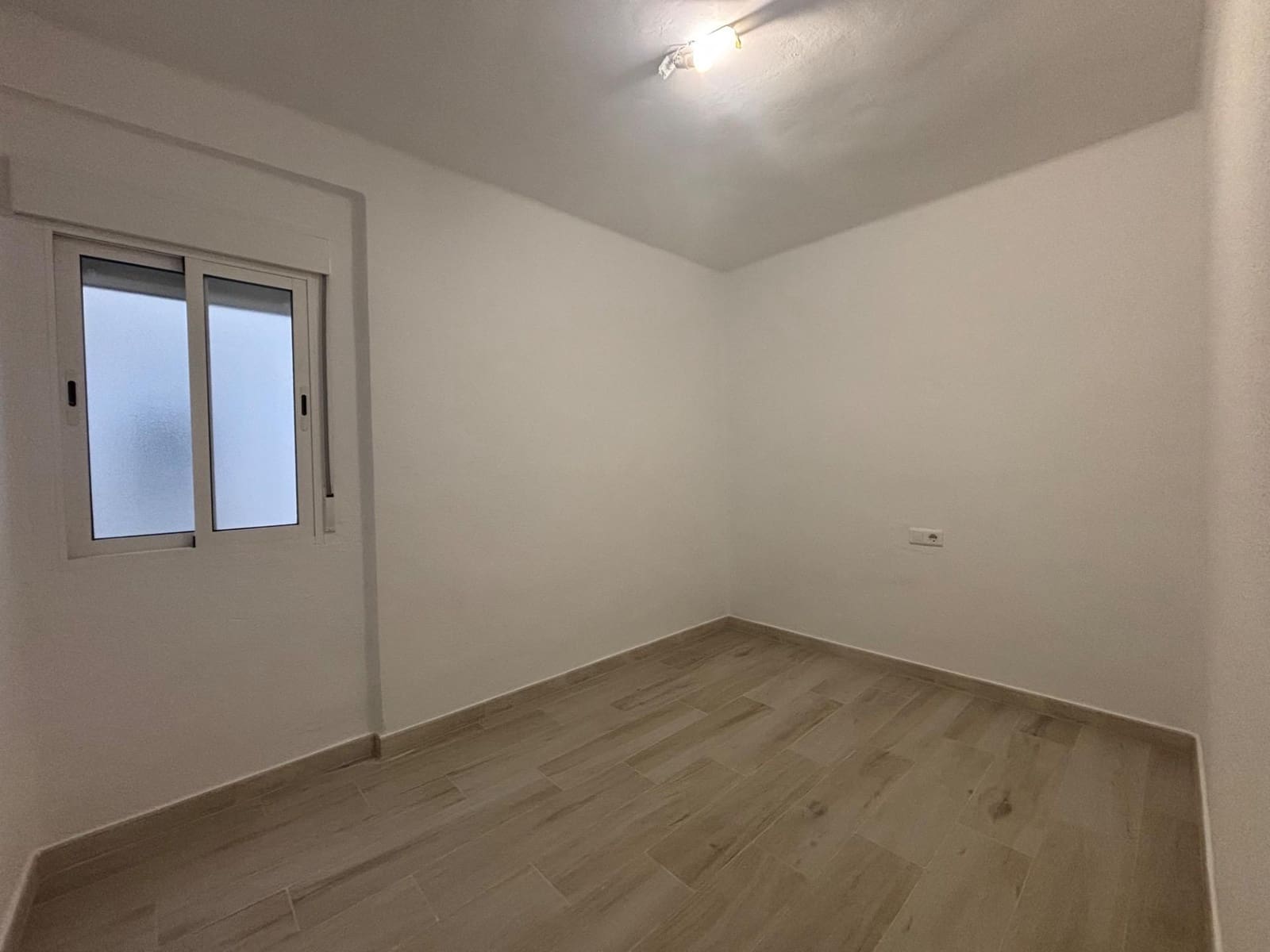 4 camera da letto Appartamento da affittare in Valencia citta - 1.245 € (Rif: 9104686)
