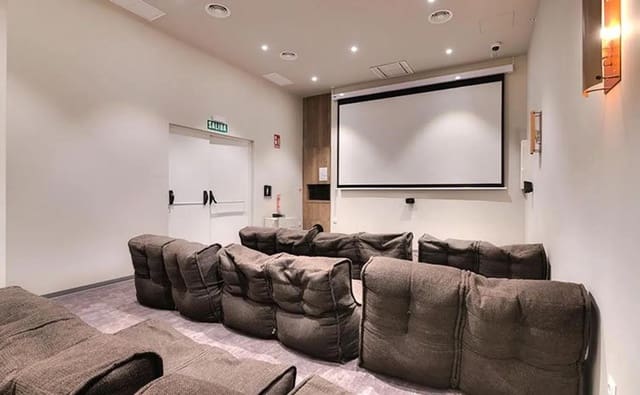 1 soveværelse Studio til leje i El Grau, Valencia by med swimmingpool - € 899 (Ref: 9114183)