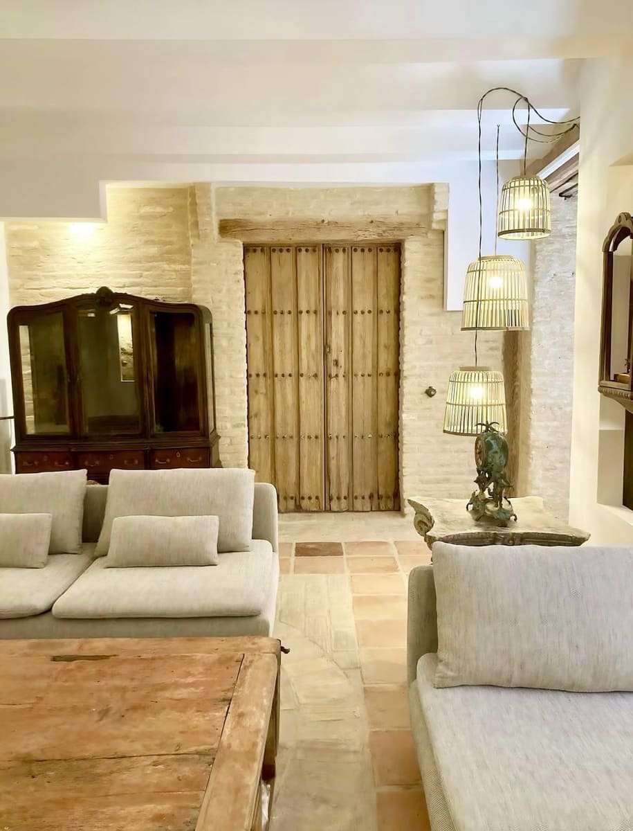 2 soveværelse Lejlighed til leje i Valencia by - € 2.000 (Ref: 9161045)