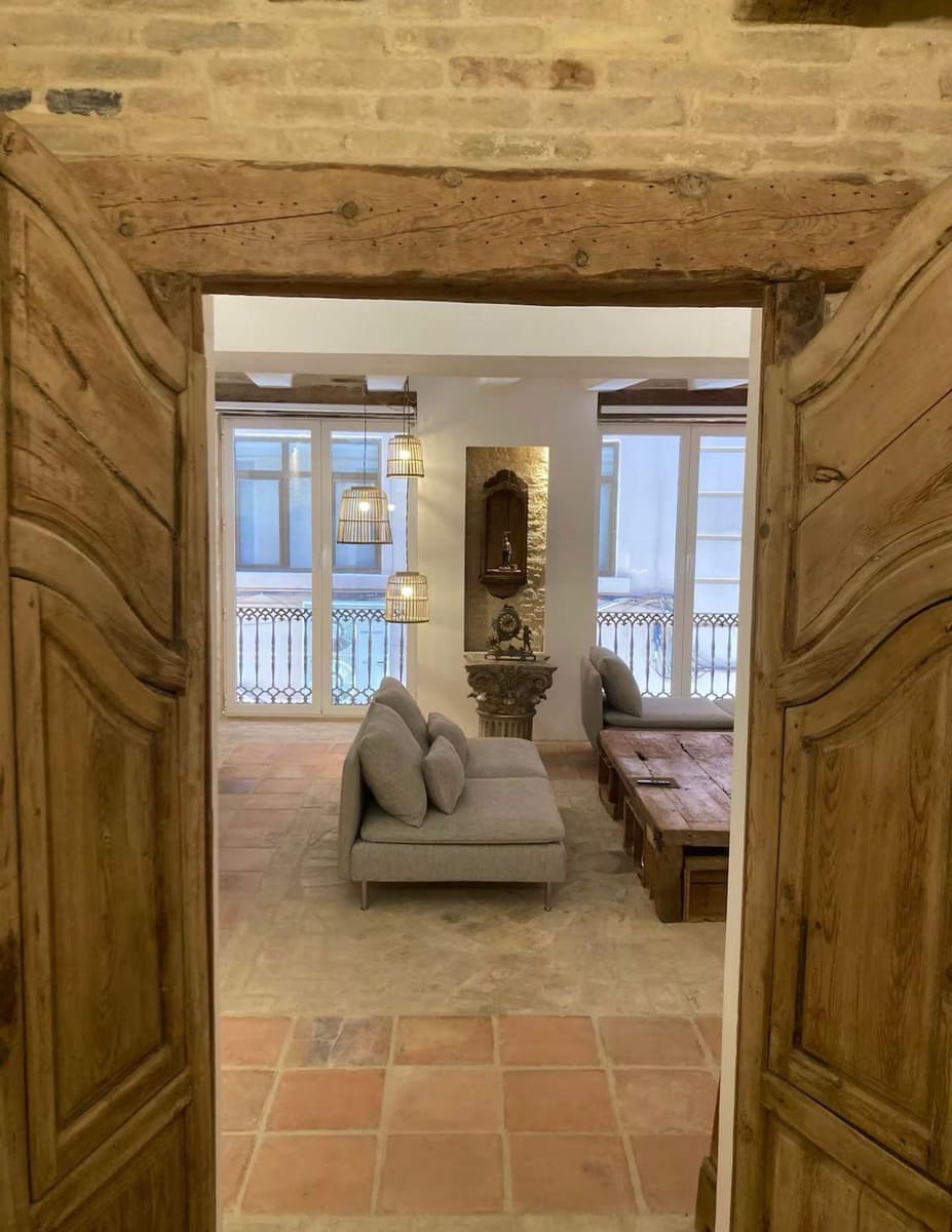 2 soveværelse Lejlighed til leje i Valencia by - € 2.000 (Ref: 9161045)