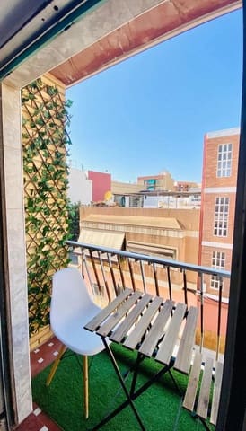 4 sovrum Lägenhet att hyra i Paterna - 1 400 € (Ref: 9165810)