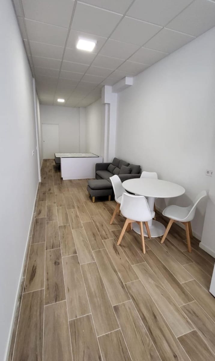 1 soveværelse Erhverv til salg i Valencia by - € 85.000 (Ref: 9178152)