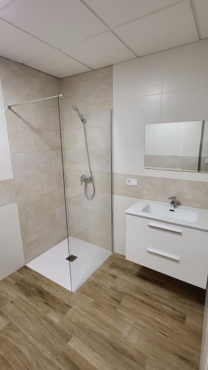 1 soveværelse Erhverv til salg i Valencia by - € 85.000 (Ref: 9178152)