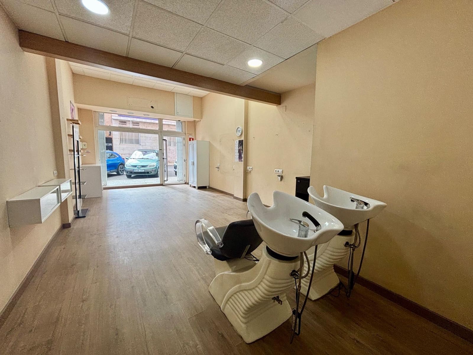 Kaupallinen vuokrattavana paikassa Valencia kaupunki - 895 € (Ref: 9181063)