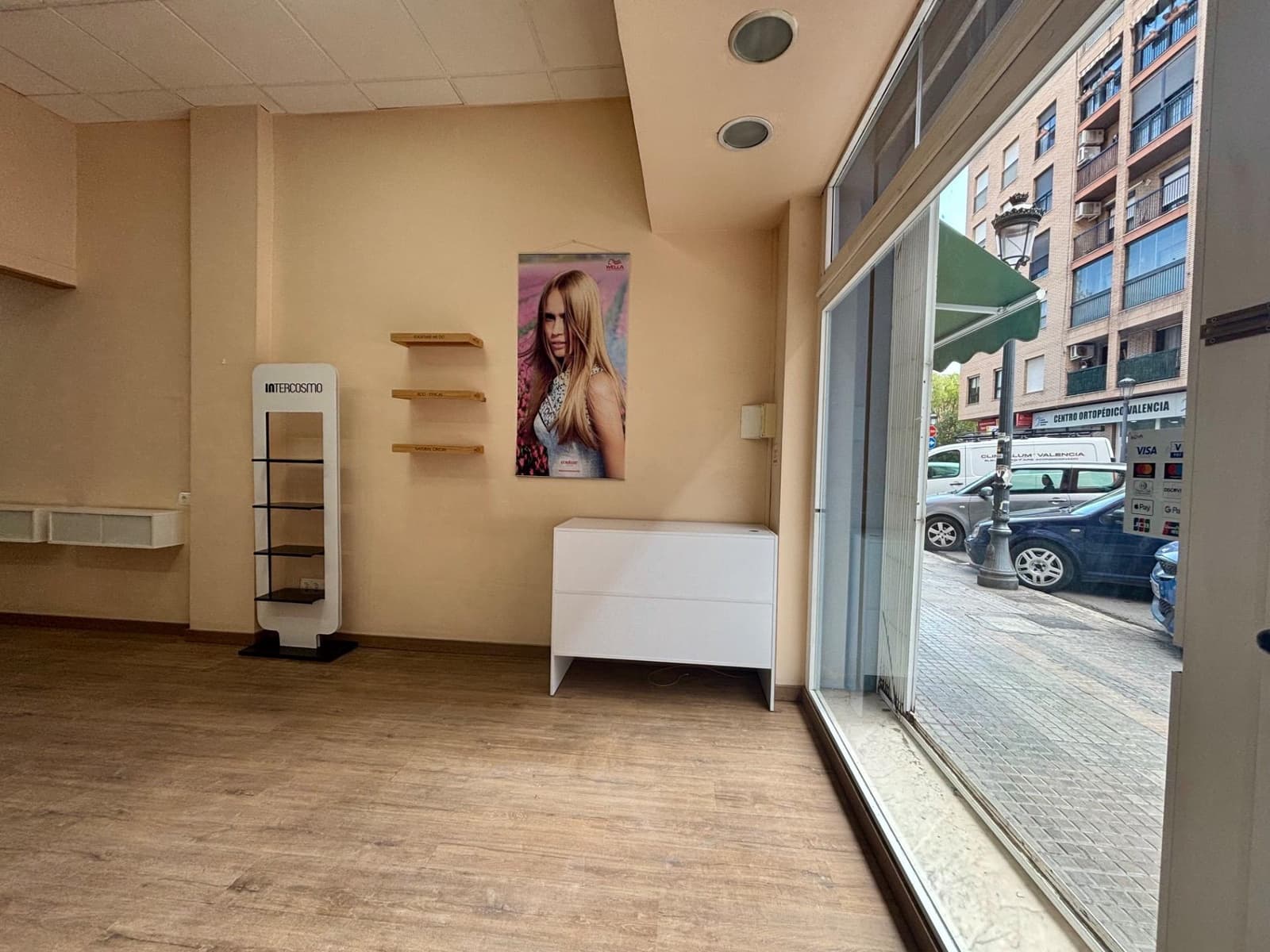 Kaupallinen vuokrattavana paikassa Valencia kaupunki - 895 € (Ref: 9181063)