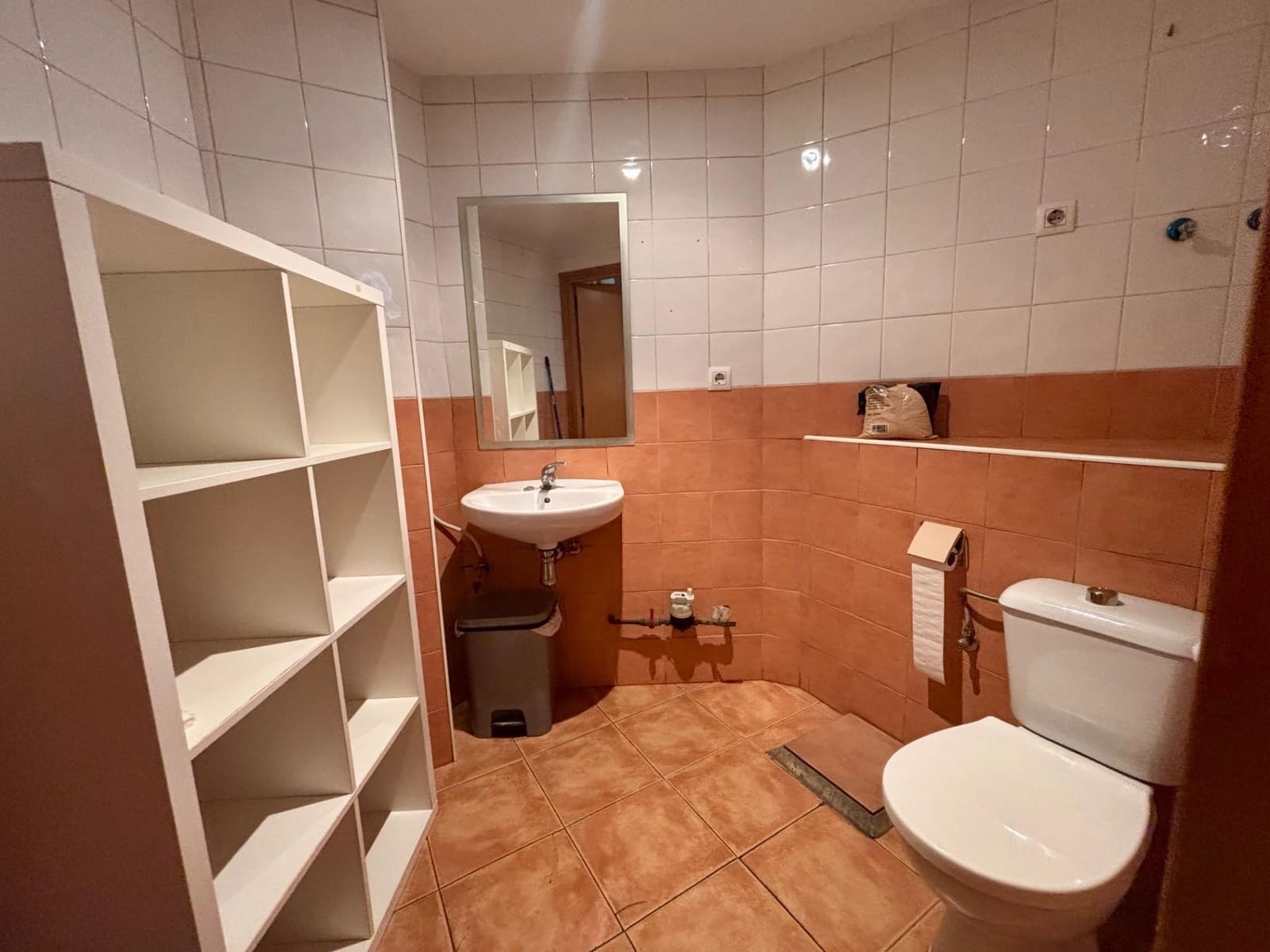 Kaupallinen vuokrattavana paikassa Valencia kaupunki - 895 € (Ref: 9181063)