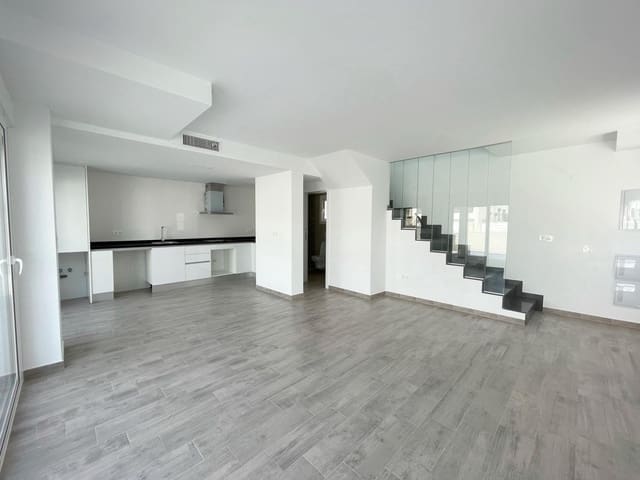 4 makuuhuone Paritalo myytävänä paikassa Monte y Mar, Santa Pola mukana uima-altaan - 395 000 € (Ref: 9240442)