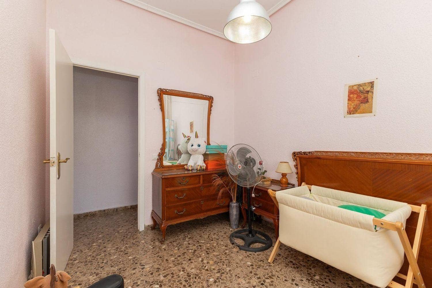 6 makuuhuone Huvila myytävänä paikassa La Canada mukana uima-altaan - 569 000 € (Ref: 9269765)