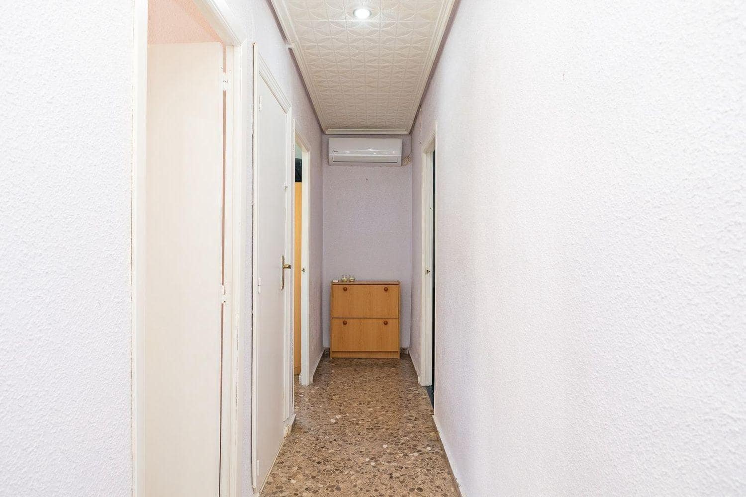 6 makuuhuone Huvila myytävänä paikassa La Canada mukana uima-altaan - 569 000 € (Ref: 9269765)