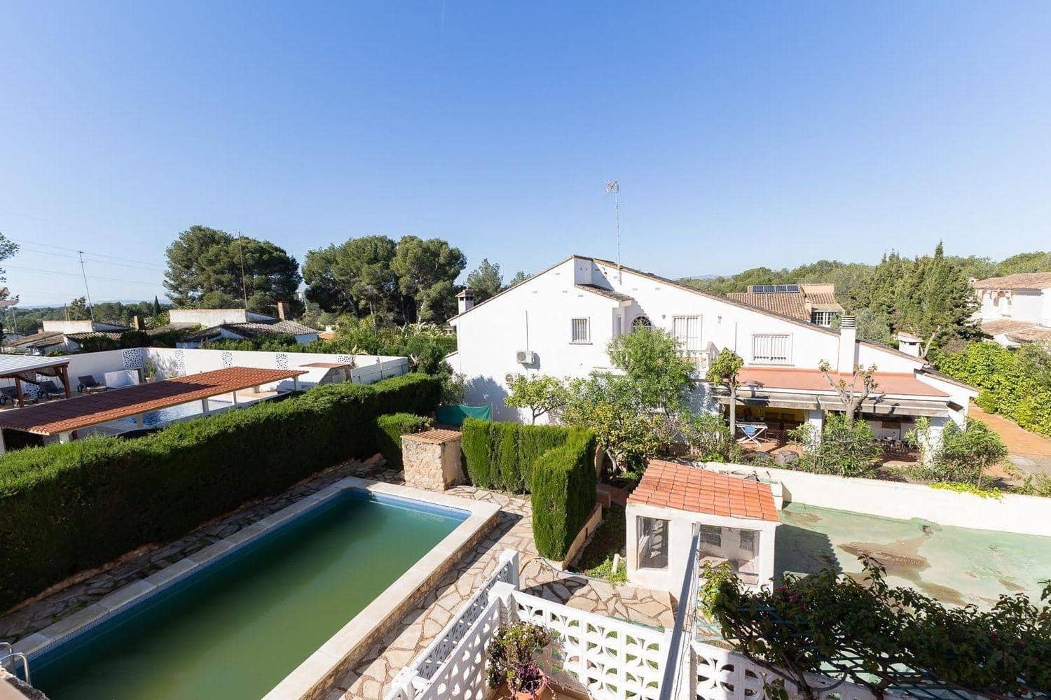 6 makuuhuone Huvila myytävänä paikassa La Canada mukana uima-altaan - 569 000 € (Ref: 9269765)