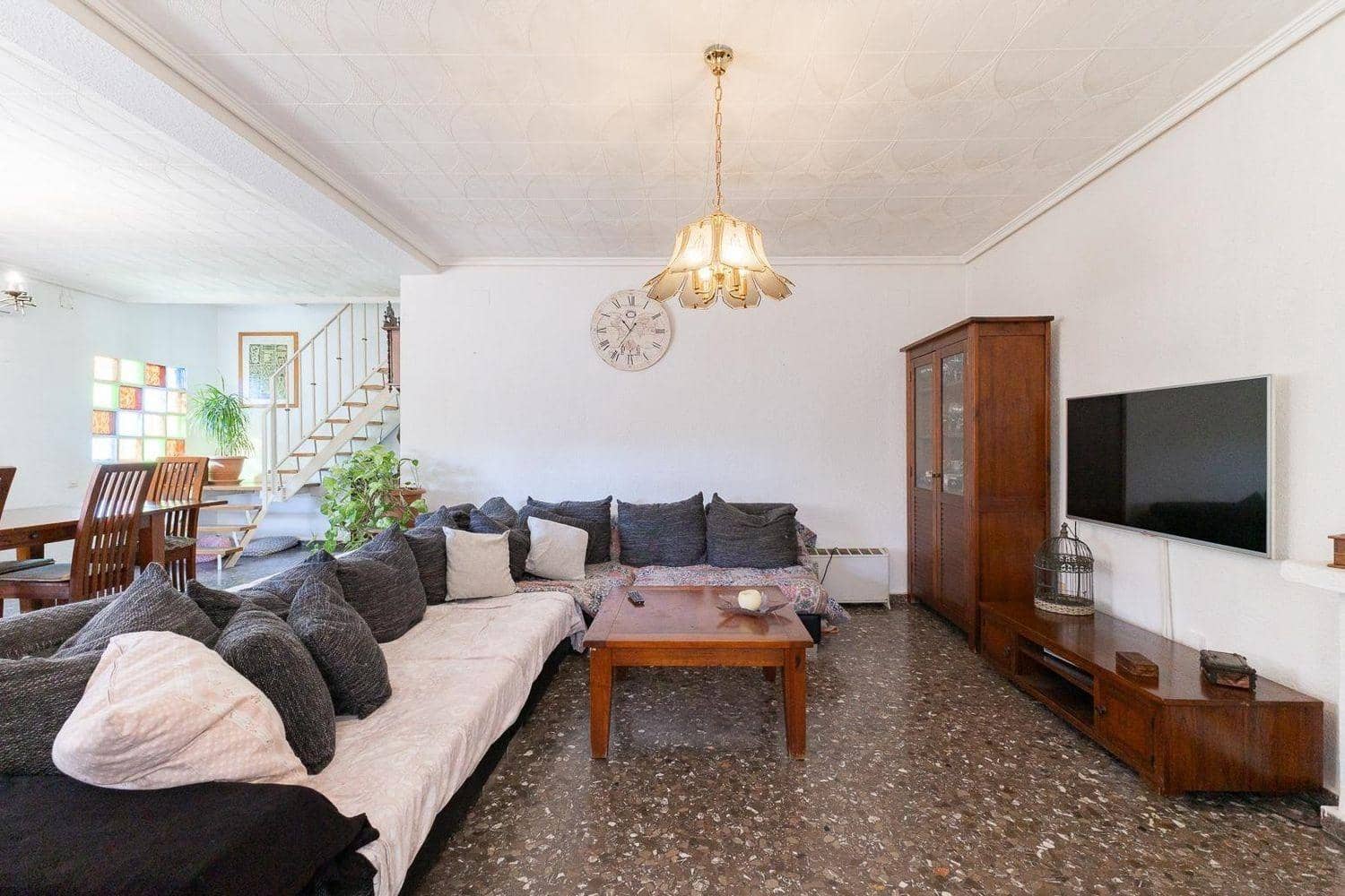 6 makuuhuone Huvila myytävänä paikassa La Canada mukana uima-altaan - 569 000 € (Ref: 9269765)