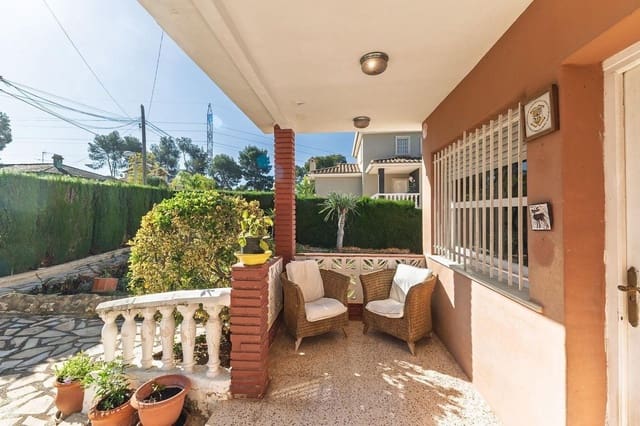 6 soverom Villa til salgs i La Cañada, Paterna med svømmebasseng - € 569 000 (Ref: 9269765)