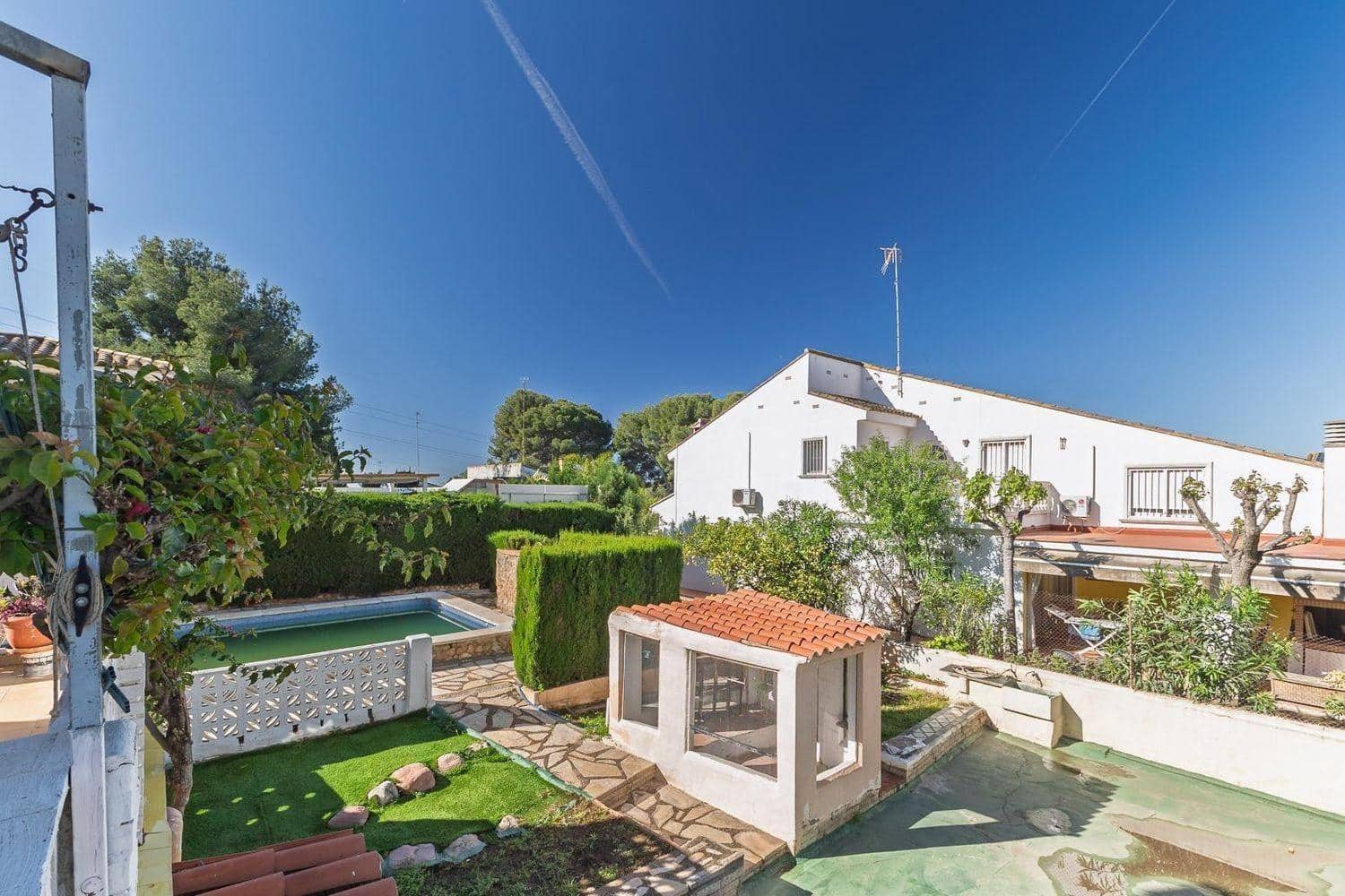 6 makuuhuone Huvila myytävänä paikassa La Canada mukana uima-altaan - 569 000 € (Ref: 9269765)