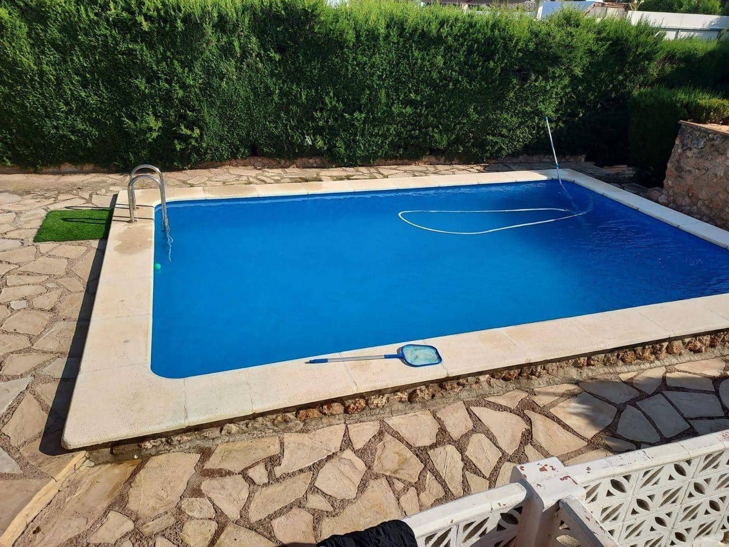 6 makuuhuone Huvila myytävänä paikassa La Canada mukana uima-altaan - 569 000 € (Ref: 9269765)