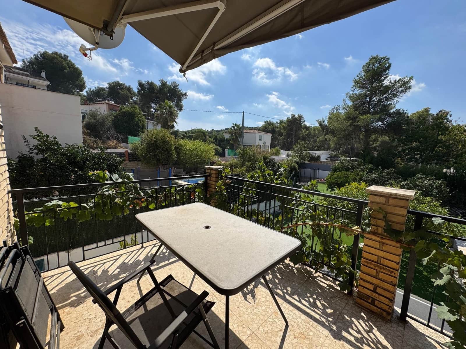 4 Zimmer Villa zu vermieten in Torrent mit Pool Garage - 2.700 € (Ref: 9272632)