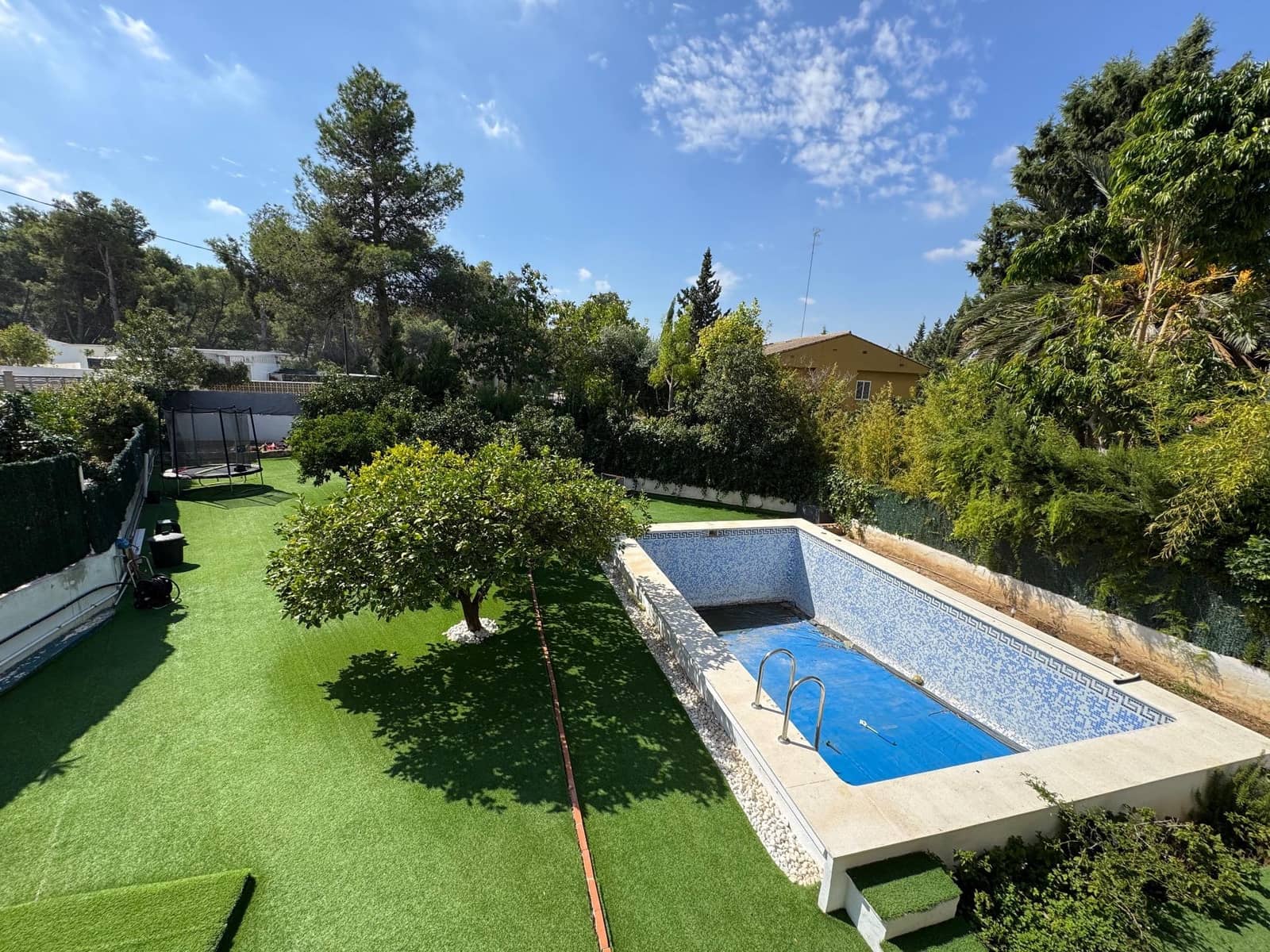 4 Zimmer Villa zu vermieten in Torrent mit Pool Garage - 2.700 € (Ref: 9272632)