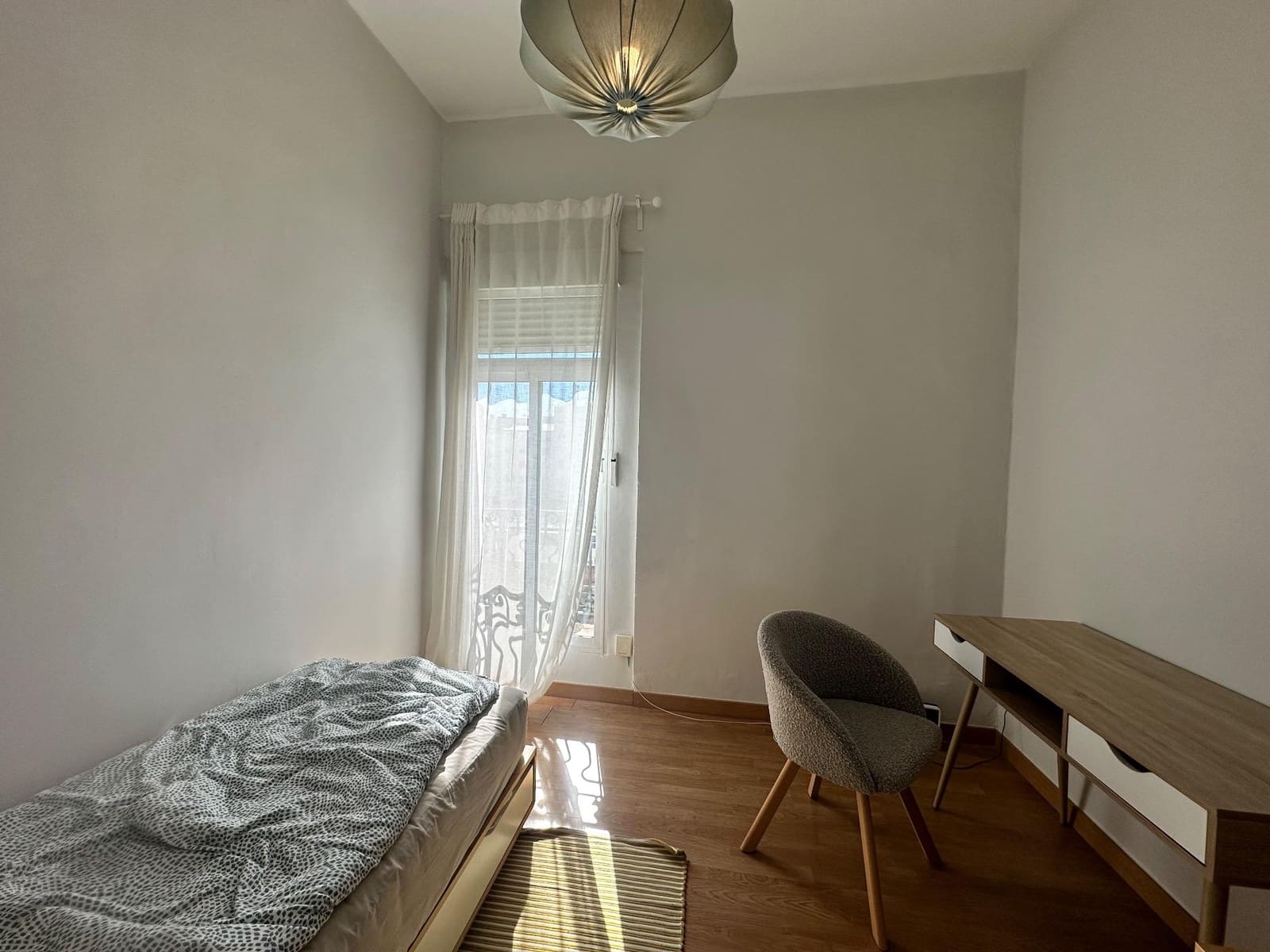 2 makuuhuone Asunto vuokrattavana paikassa Valencia kaupunki - 1 750 € (Ref: 9276364)
