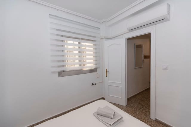 3 bedroom Flat for rent in Aldaia - € 1,600 (Ref: 9308540)