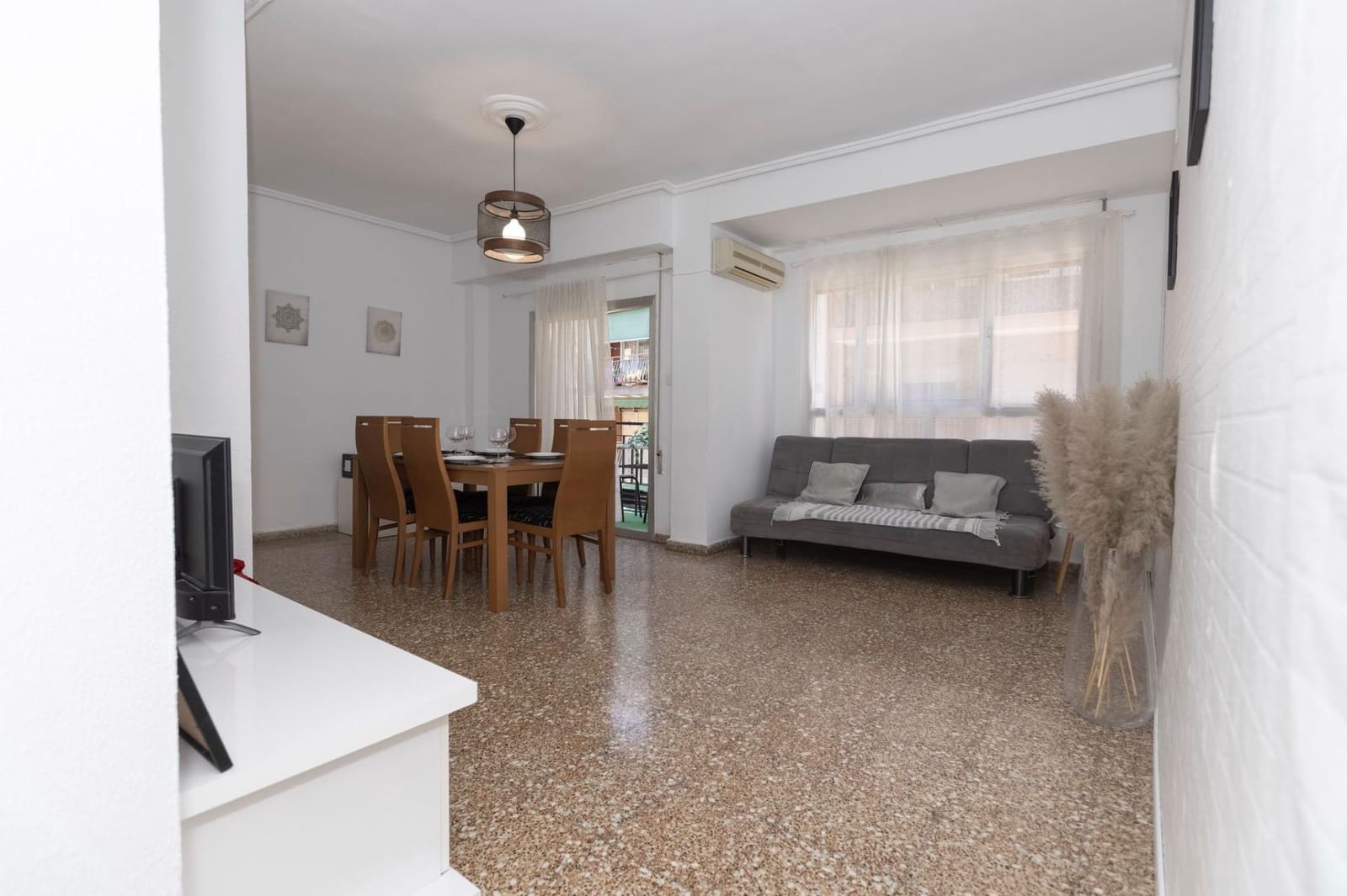 3 bedroom Flat for rent in Aldaia - € 1,600 (Ref: 9308540)
